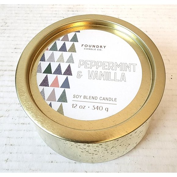Foundry Candle Co. Peppermint & Vanilla Scent 12oz 3 Wick Soy Blend Candle NEW - Picture 4 of 4